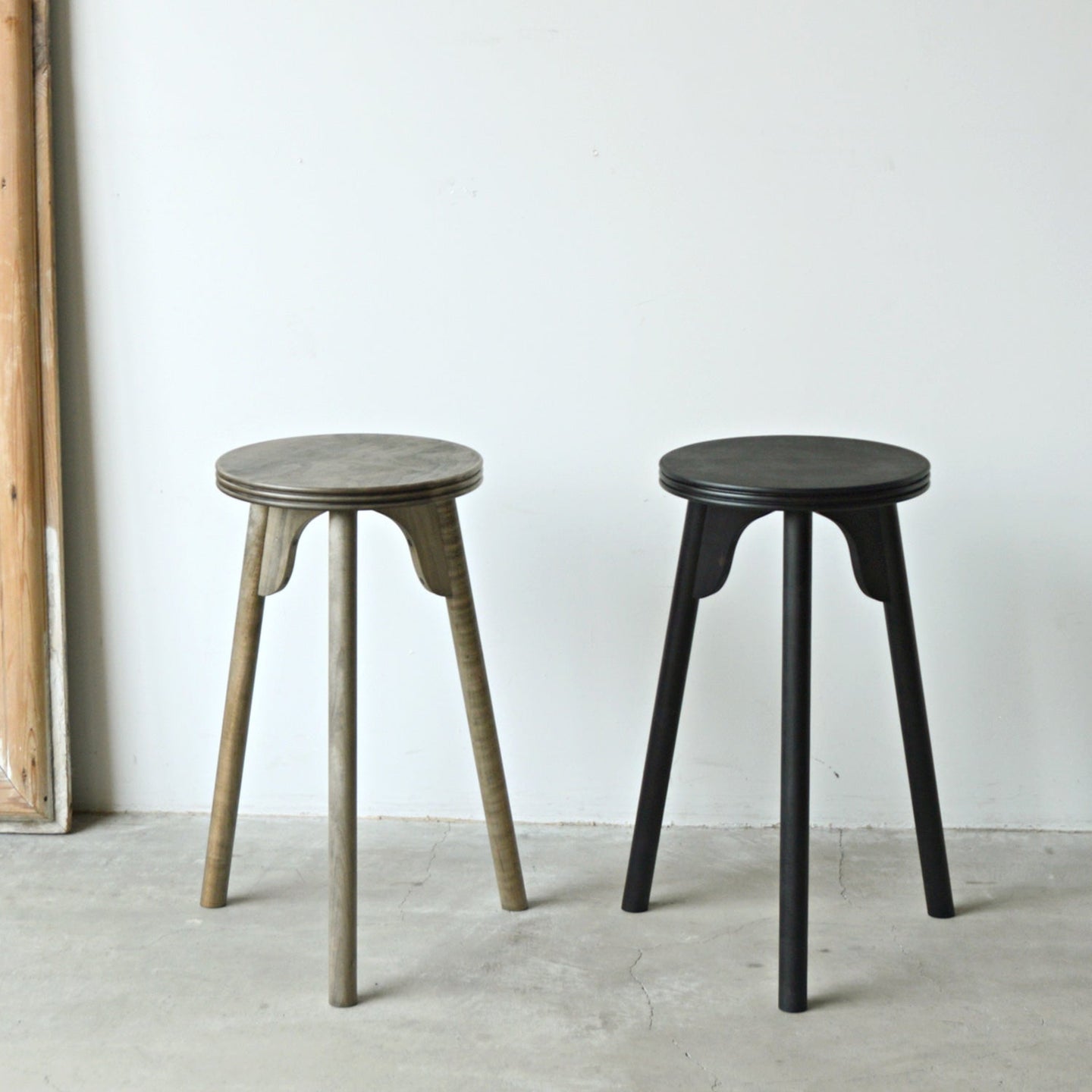 【受注販売】THREE-LEGGED STOOL