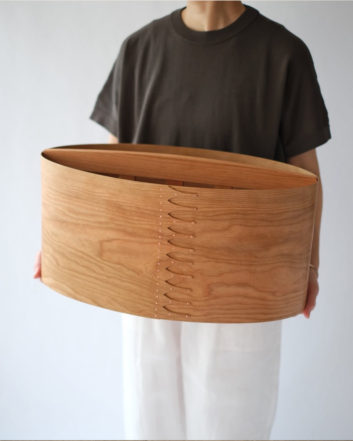 MAGAZINE BOX